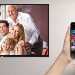 Jak połączyć iPhone'a z TV? AirPlay, Chromecast, HDMI wybierz!