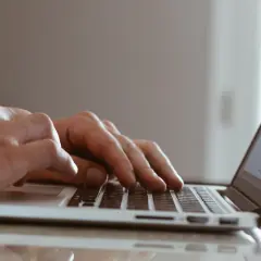 Jak zrobić screena na laptopie? Windows, macOS i triki eksperta.