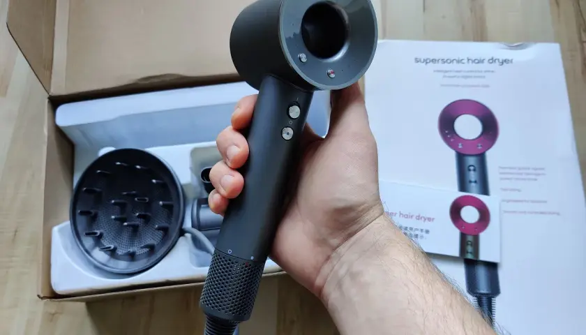 Dyson do włosów: Ile kosztuje? Ceny, modele, promocje i czy warto?